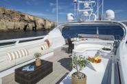 u. m/y  PARIS A